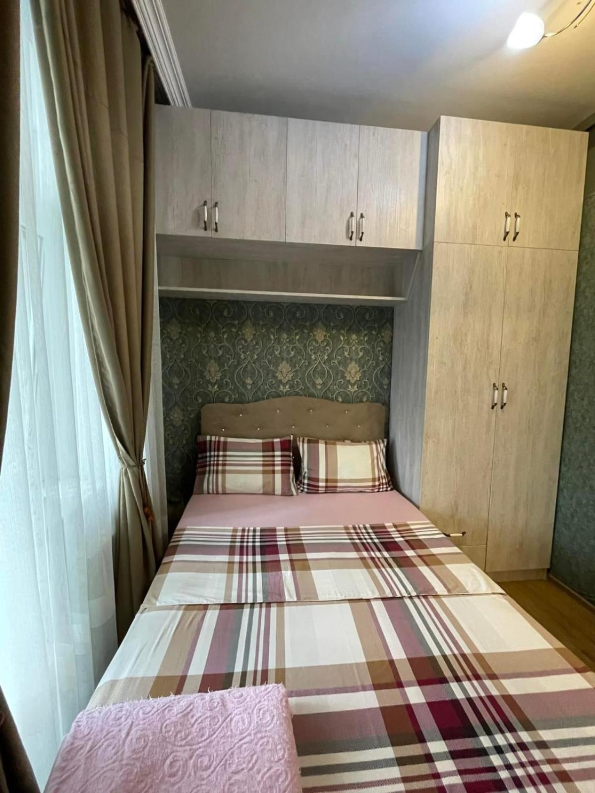 Квартира На Первой Линии Моря Batumi Exterior foto